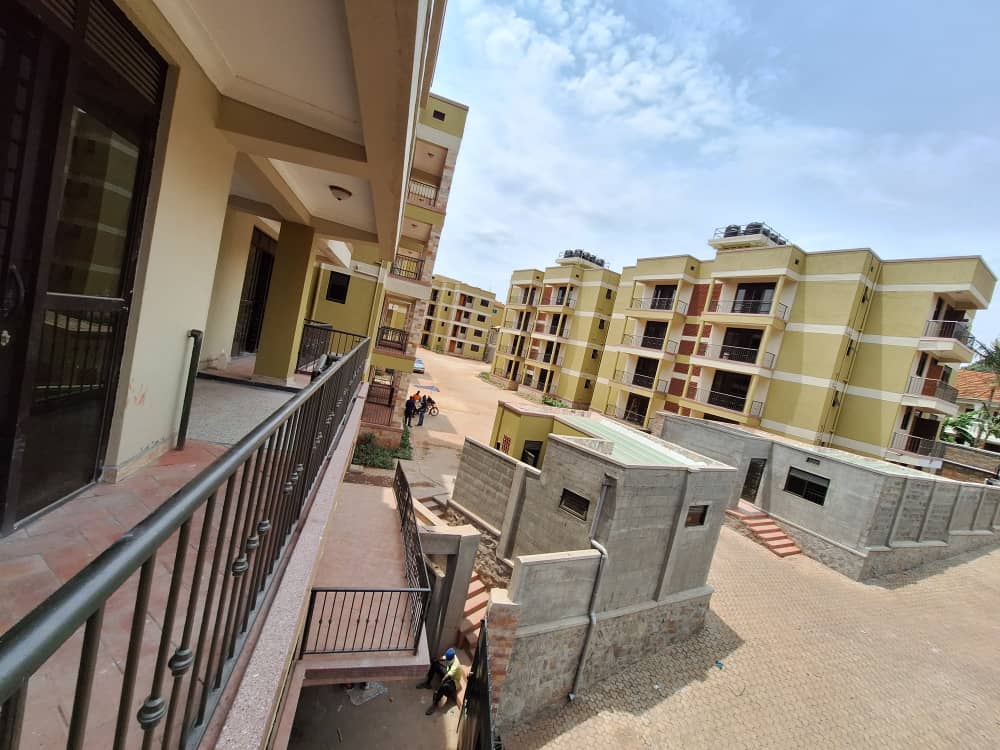 2 & 1 Bedroom Residence in Muyenga